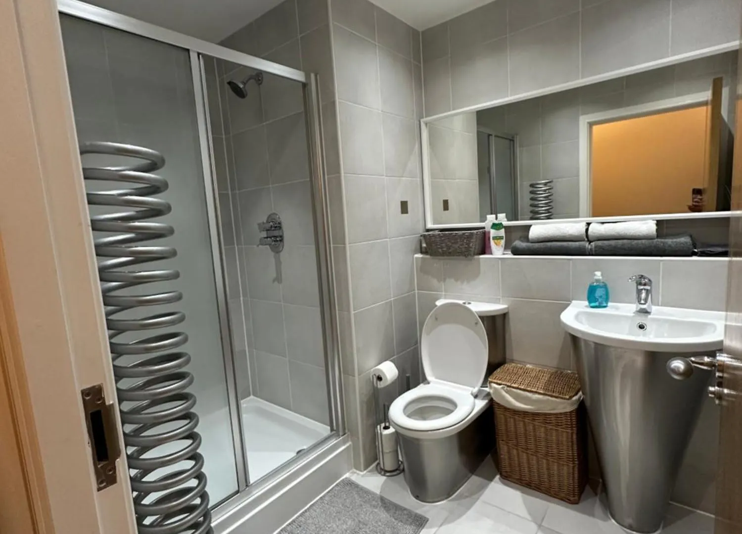 Cardiff City Center - With Free Parking 0*,  United Kingdom